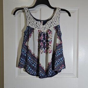 Xhilaration Floral Lace Flowy Tank Top Casual Pullover Lightweight Shirt Size S